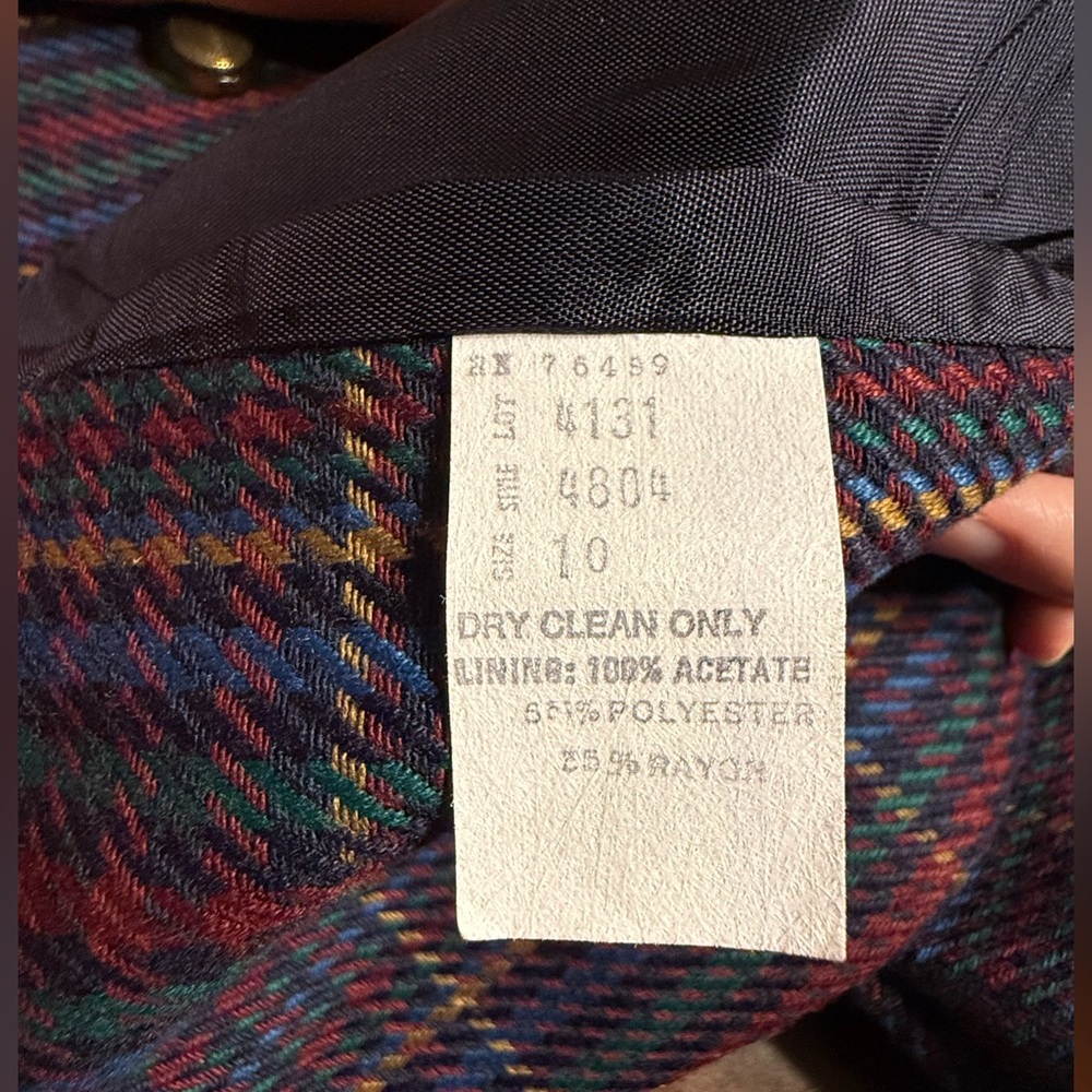 Plaid Double-Breasted Blazer - Picture 4 of 7